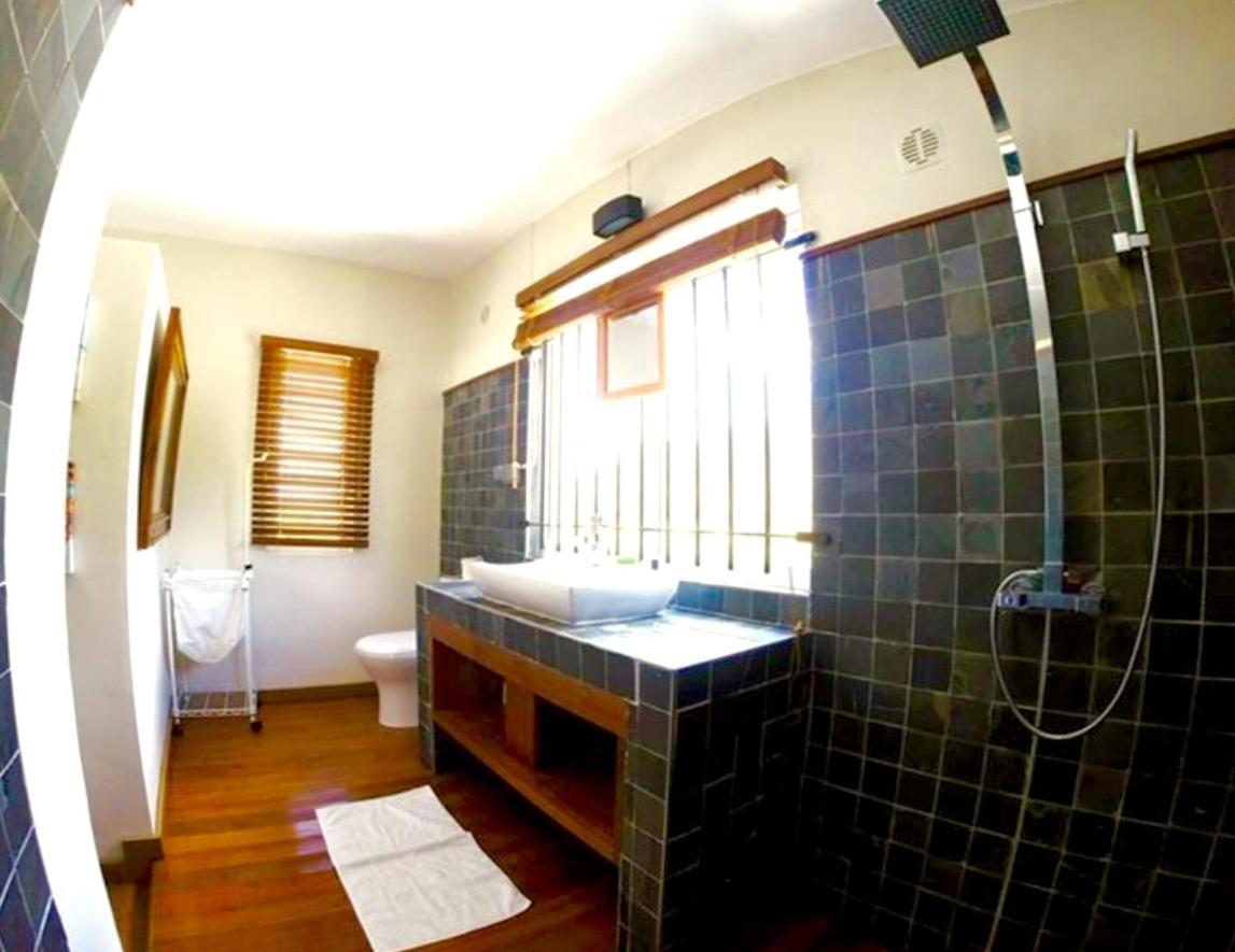 Manawa And One Eye Apartments La Gaulette Luaran gambar